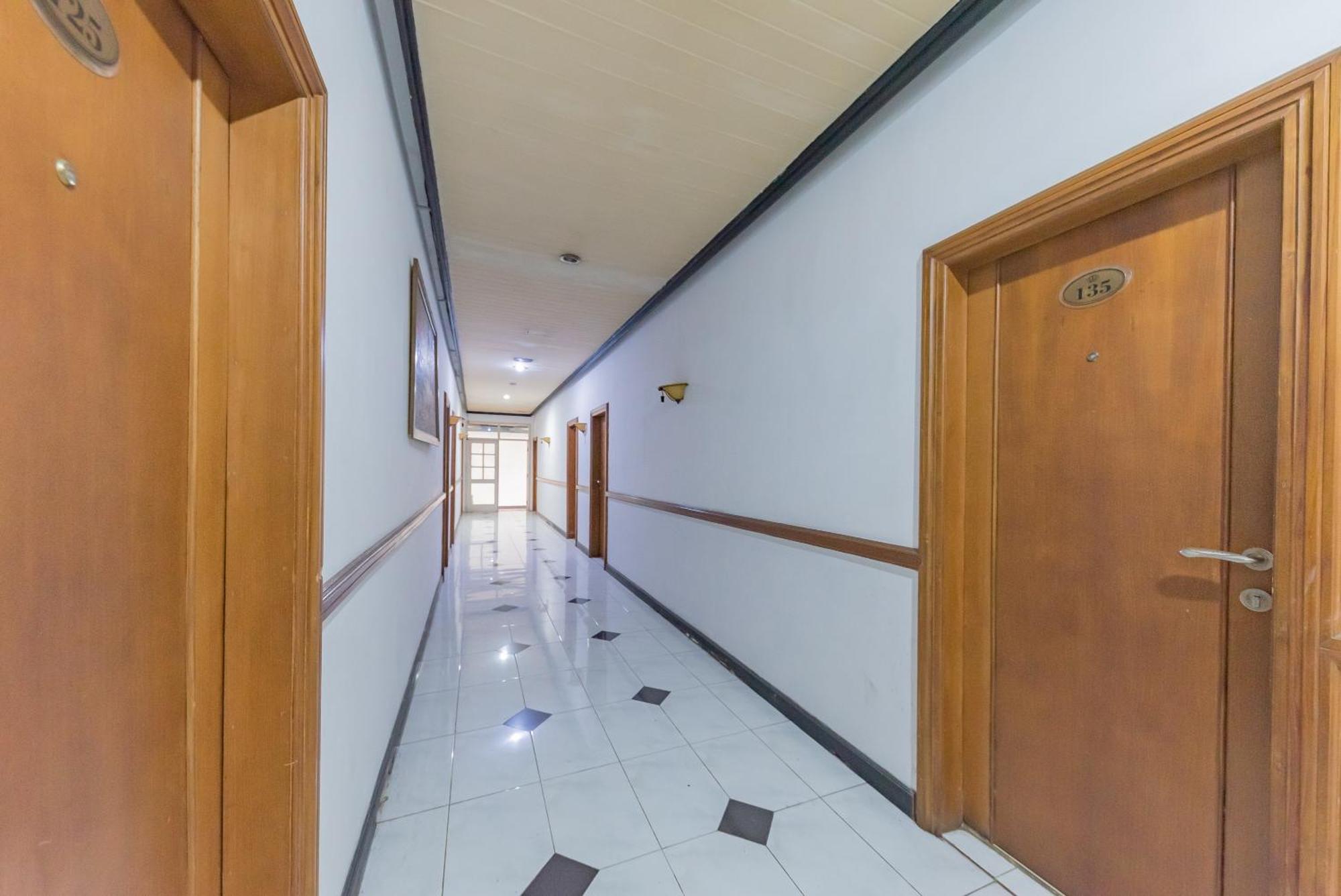 Urbanview Hotel Crown Tasikmalaya By Reddoorz Exteriér fotografie