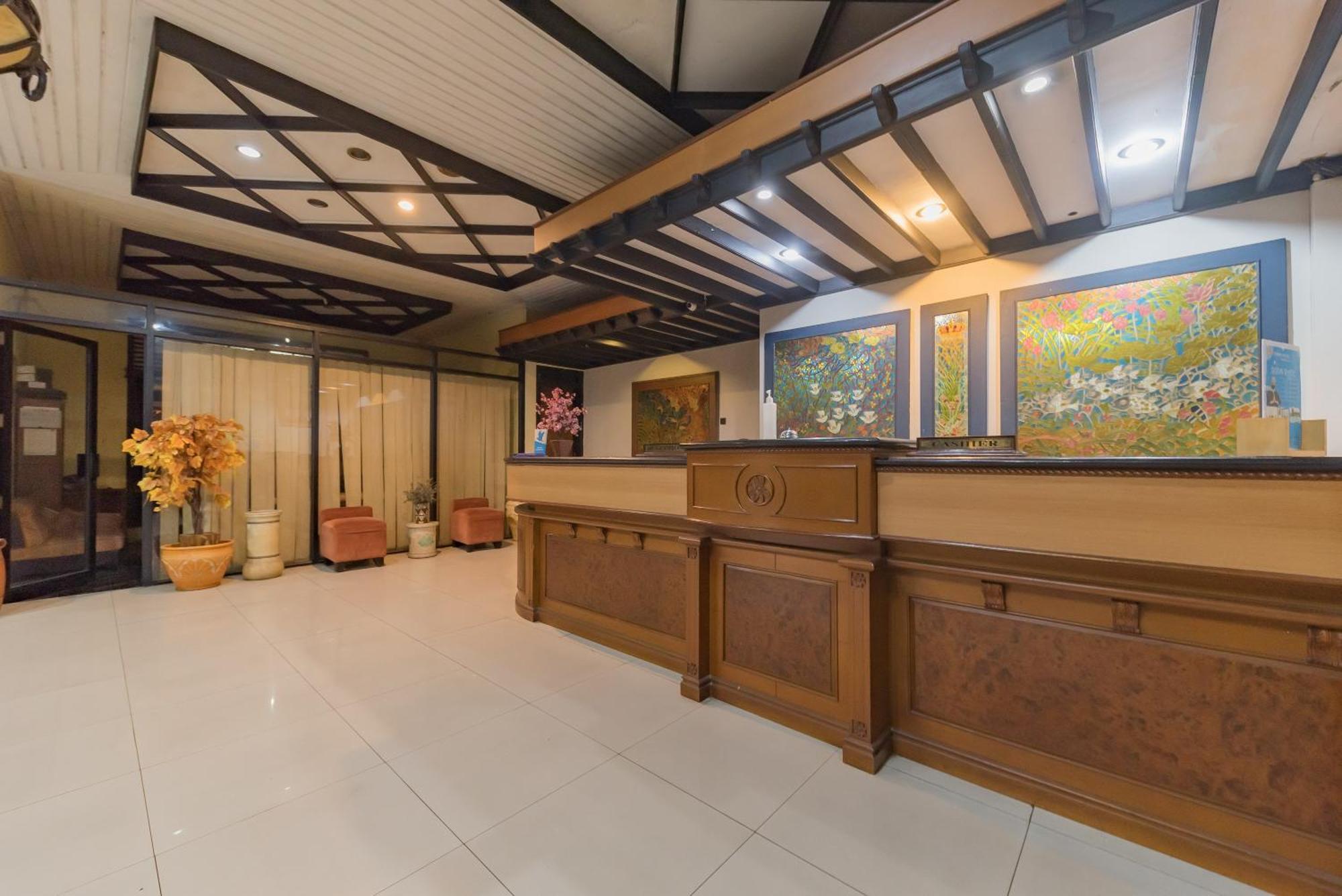 Urbanview Hotel Crown Tasikmalaya By Reddoorz Exteriér fotografie