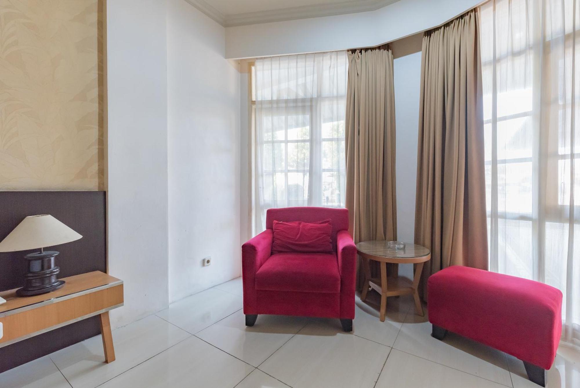 Urbanview Hotel Crown Tasikmalaya By Reddoorz Exteriér fotografie