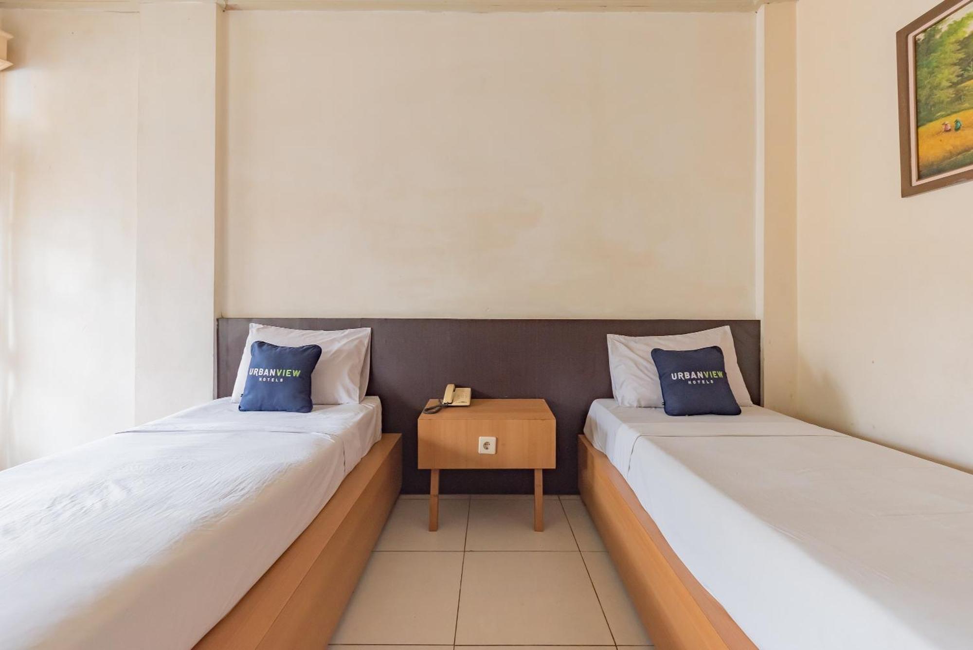 Urbanview Hotel Crown Tasikmalaya By Reddoorz Exteriér fotografie
