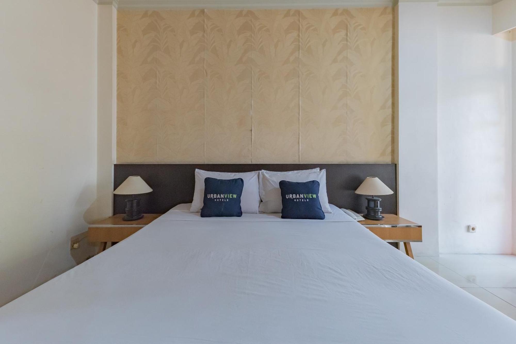 Urbanview Hotel Crown Tasikmalaya By Reddoorz Exteriér fotografie